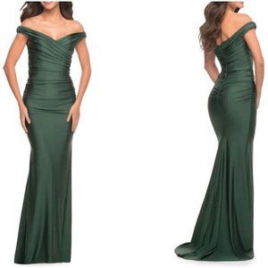 LA FEMME - Elegant Off the Shoulder Jersey Sheath Gown - Size 0 - 0193